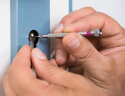 Super Locksmith Services Houston, TX 713-357-0747 Super Locksmith Services Houston, TX 713-357-0747 - 29-15